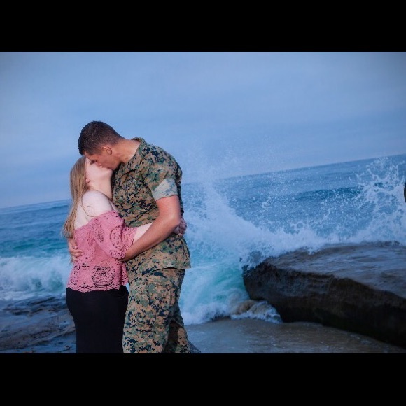 Fashion Nova Women’s Off the shoulder crop top - Picture 5 of 6